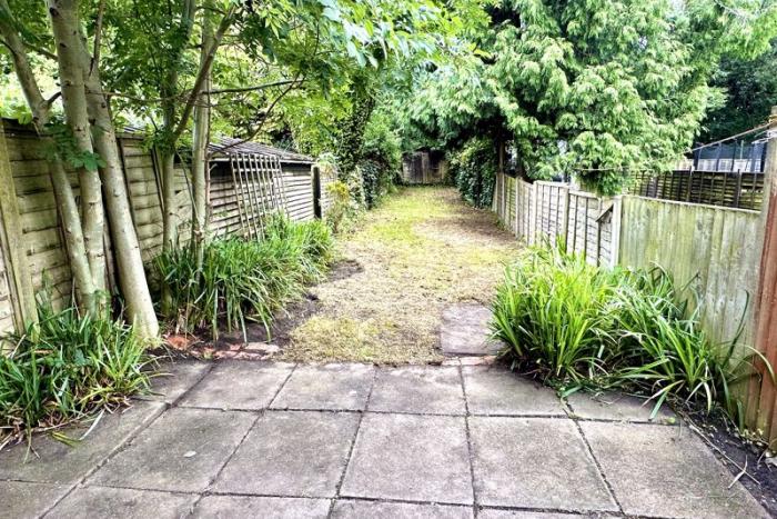 Photo 9 Photo 9